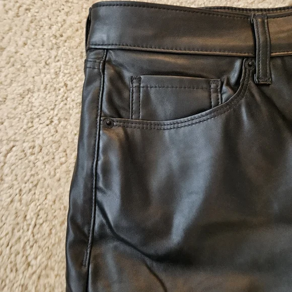 Old Navy Black High-Rise O.G. Straight Pants Women's Size 18 Faux Leather - Picture 6 of 14